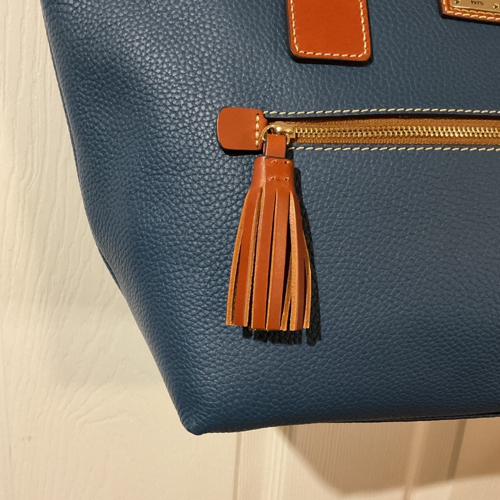 NWT Dooney & Bourke Pebbled Leather Midnight Blue Small Tote Bag - Picture 3 of 6